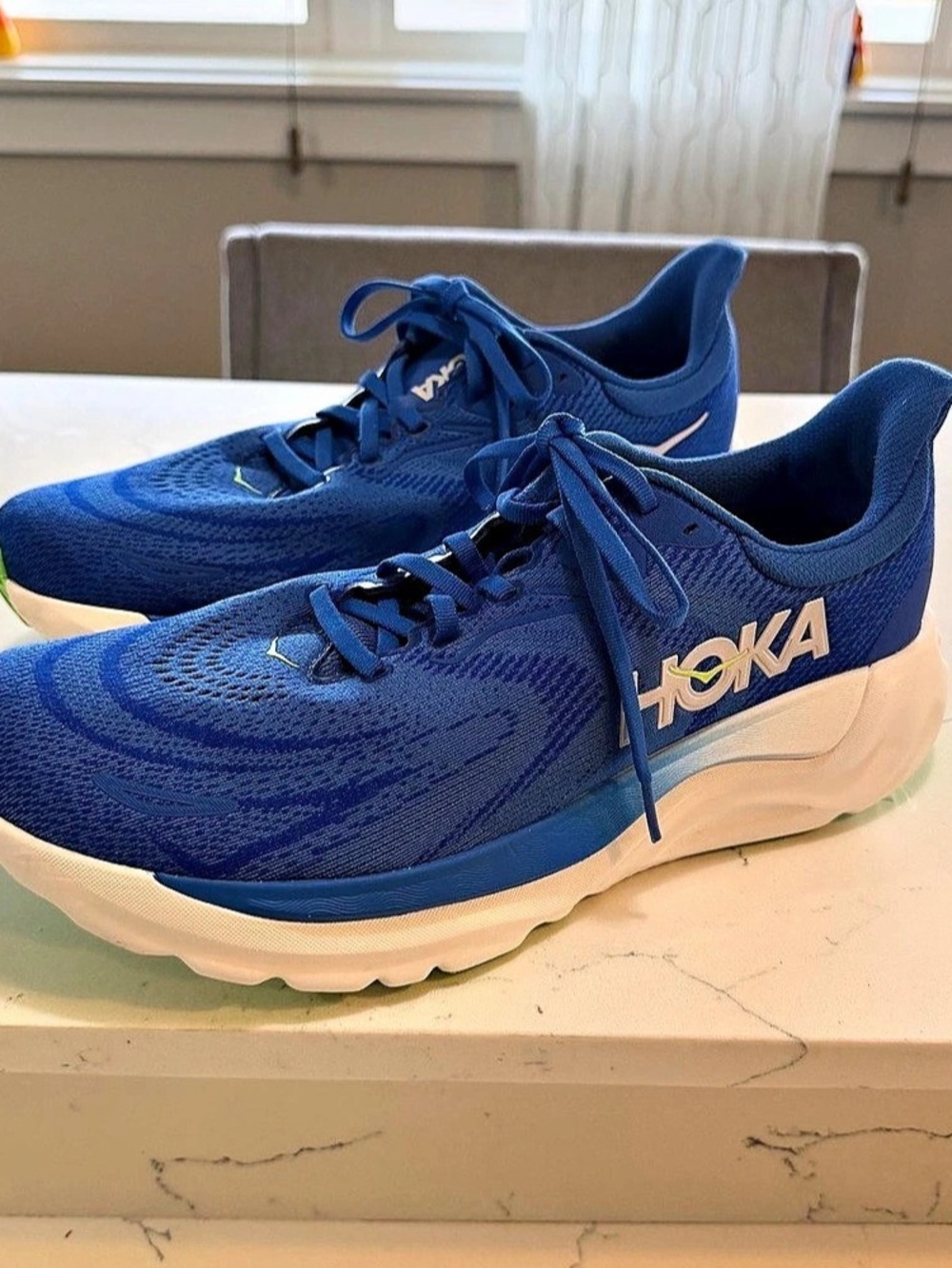HOKA Arahi 8 Athletic Shoes Blue & White US 10.5 2E Men’s